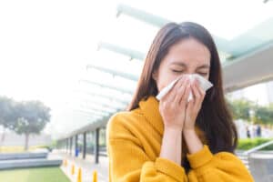 A Comprehensive Guide To Understanding, Preventing, And Treating Sinus Colds For Health-Conscious Individuals